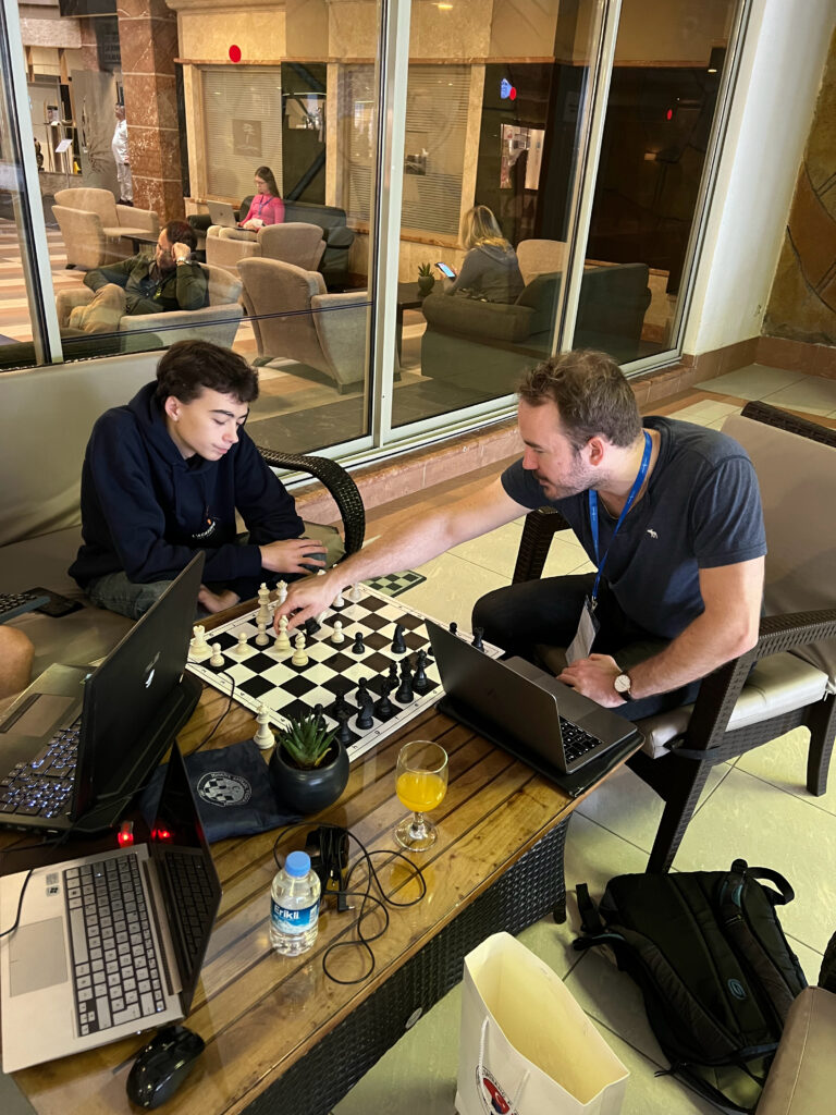 Charles coibion échec